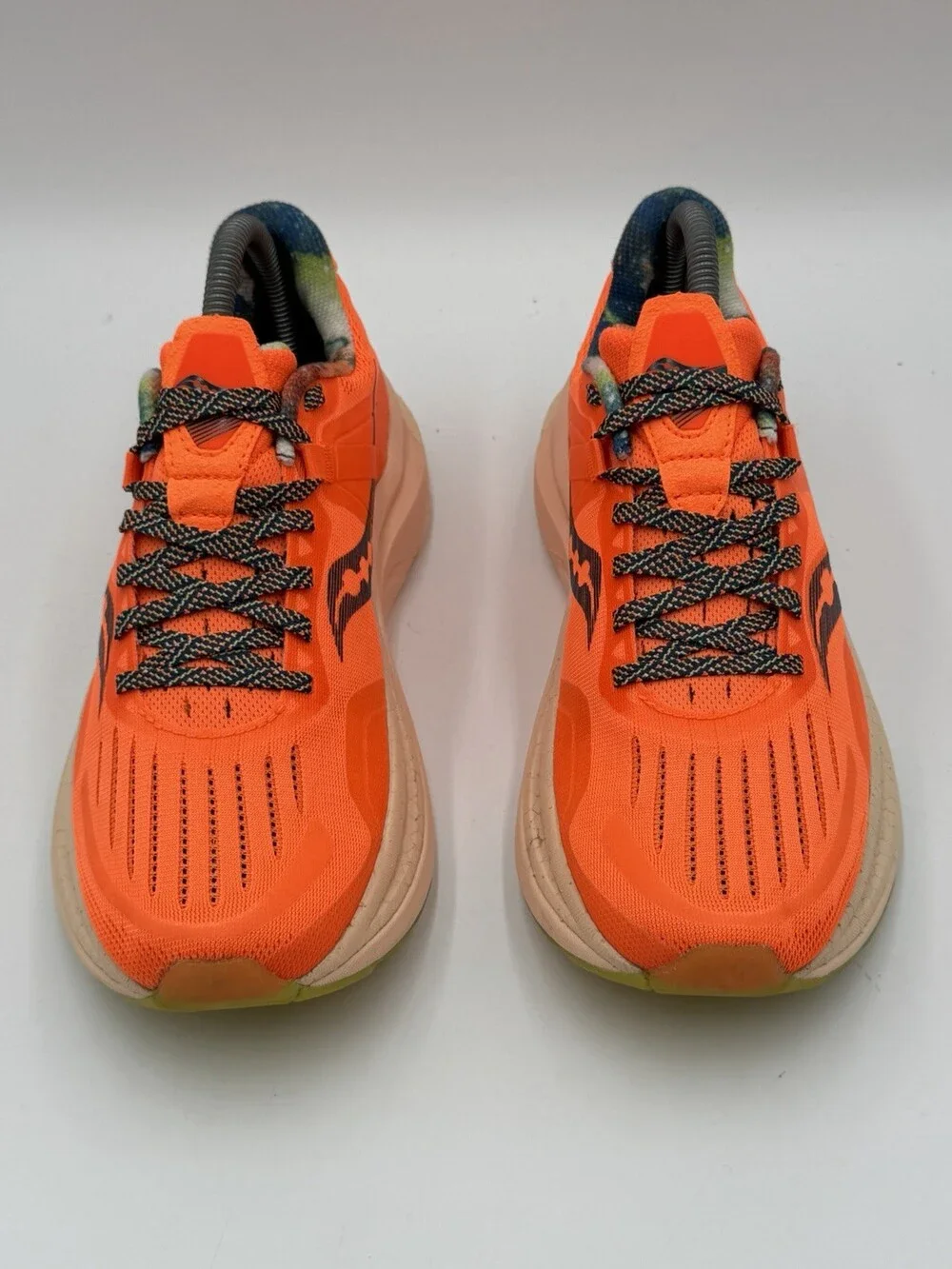 Saucony Tempus Women's Size 8 Campfire Orange Cushioned Running Shoes S10720-45